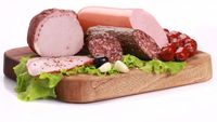 Ce aliment apare frecvent în dieta multor pacienți cu cancer de colon / Cercetările atrag atenția asupra unui risc discutat de ani de zile