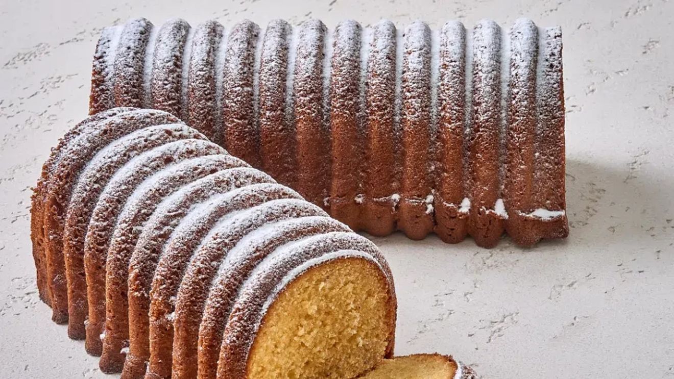 Amor Polenta, un desert cu făină de porumb în compoziție, din zona de nord a Italiei. Mălaiul reduce cantitatea de gluten și îi conferă o textură rustică. Se poate face și complet fără gluten