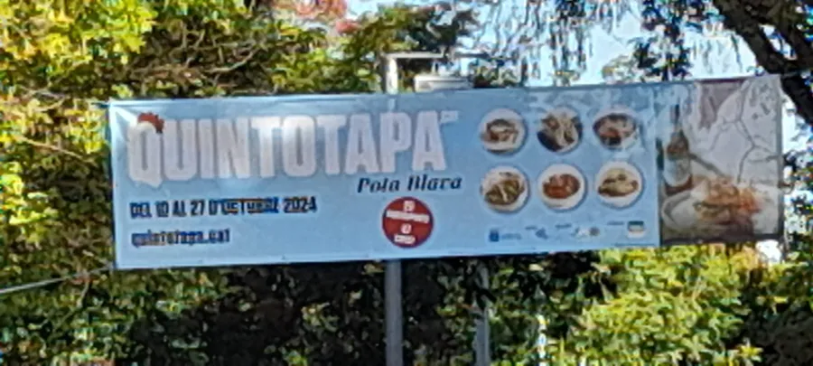 tapas, puiul cu picioare albastre