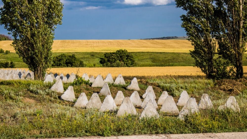 Raport Global Rights Compliance | Rusia vizează în mod deliberat infrastructurile agricole din Ucraina, pentru ca, în timp, să îi ia locul în calitate de mare exportator mondial de cereale