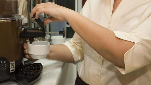 Economedia: Anual se deschid în România 150 - 200 de noi francize în sectorul HoReCa / Valoarea investiției variază între 30.000 de euro și peste 300.000 de euro