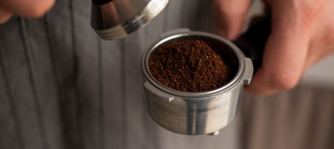 Consumul zilnic de cafea sau ceai poate proteja creierul, arată un nou studiu