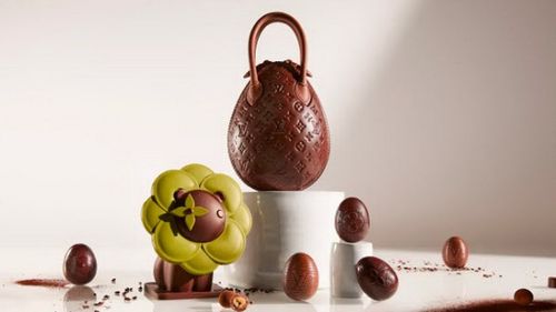 Pentru Paște, anul acesta, Louis Vuitton a transformat iconica sa Egg Bag într-o veritabilă capodoperă de ciocolată