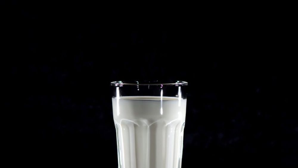 Numai 3,7% din producția de lapte din Uniunea Europeană este certificată ecologic