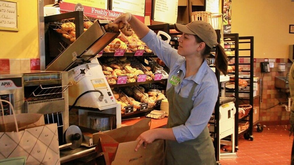 Nicușor Dan, despre TVA, după discuții cu miniștrii: „Cred că nu se pune problema eliminării cotei de 9% pentru alimentele de bază”