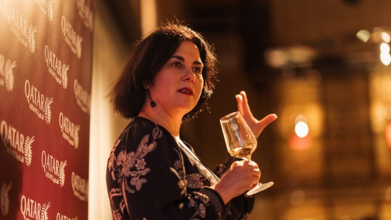 Vinuri de consumat în avion / Arta de a alege cea mai bună selecție la 12.000 de metri altitudine