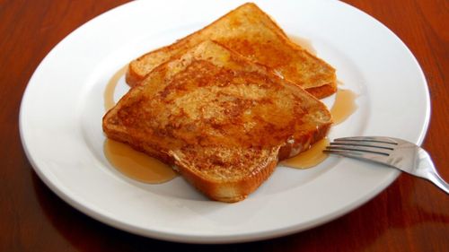 Torrija de pâine dulce - preparatul tradițional pentru Săptămâna Mare în Spania/ Iată cum o prepară celebrul chef cu stele Michelin Martín Berasategui