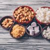 Un înlocuitor al zahărului considerat sigur intră în atenția cercetătorilor / Flora intestinală ar putea decide efectele asupra organismului