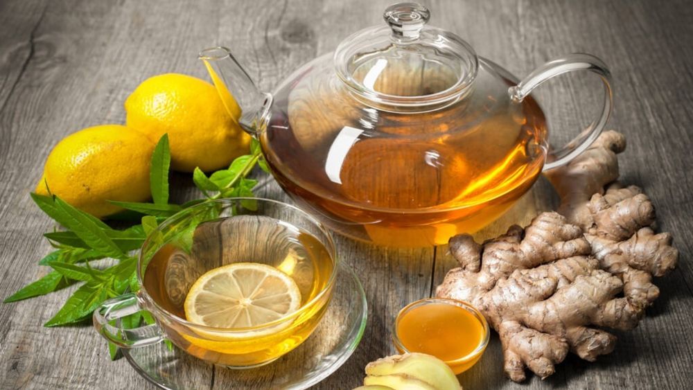 Ceaiul care te scapă de greață, e aromat și sănătos / Cum prepari corect ceaiul de ghimbir proaspăt