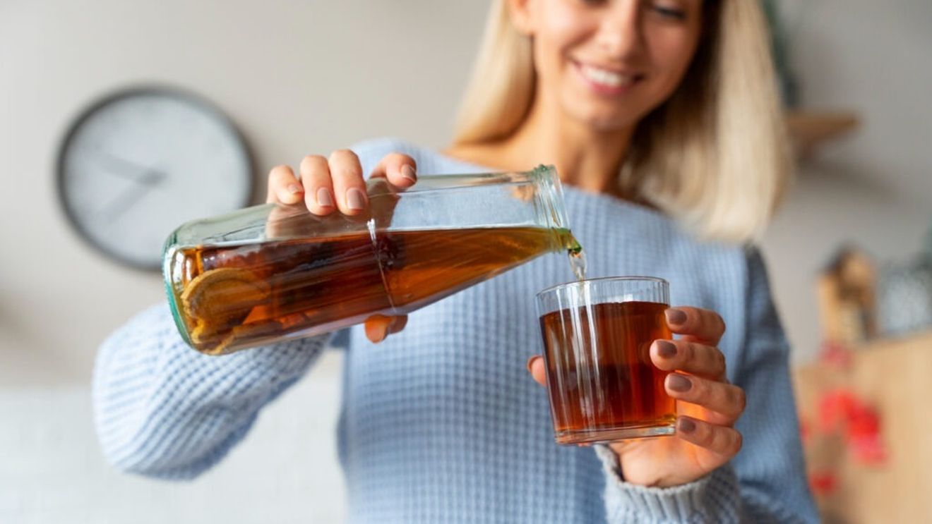 5 ceaiuri care te ajută în procesul de slăbire după sărbătorile de iarnă / Primul pe listă e ceaiul verde