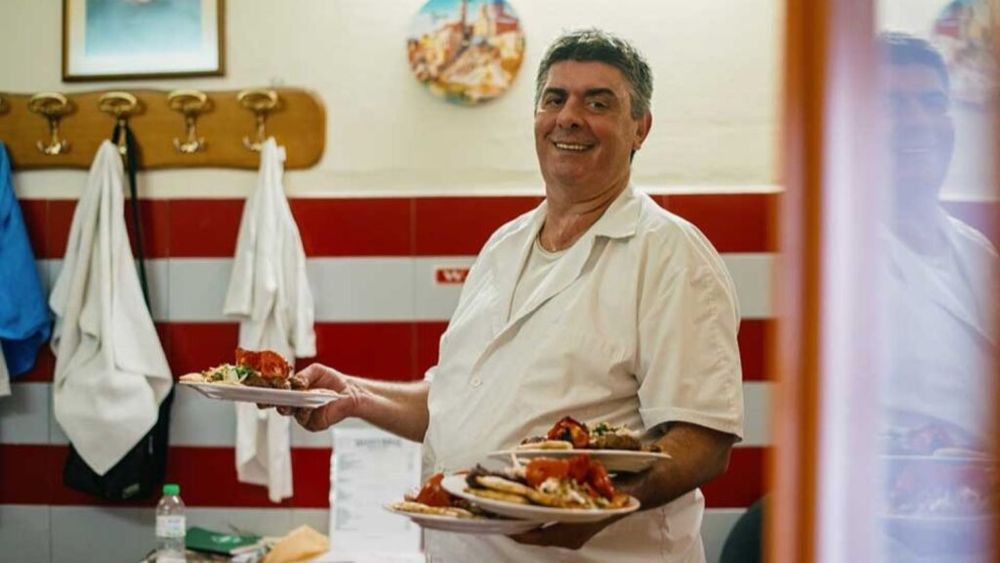 Zece restaurante din Pireu unde puteți mânca souvlaki/Prima afacere a fost deschisă cu un secol în urmă de un refugiat armean