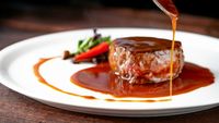 ABC în bucătărie. Cum gătești un mușchi de vită la tigaie, după indicațiile unui chef cu stele Michelin