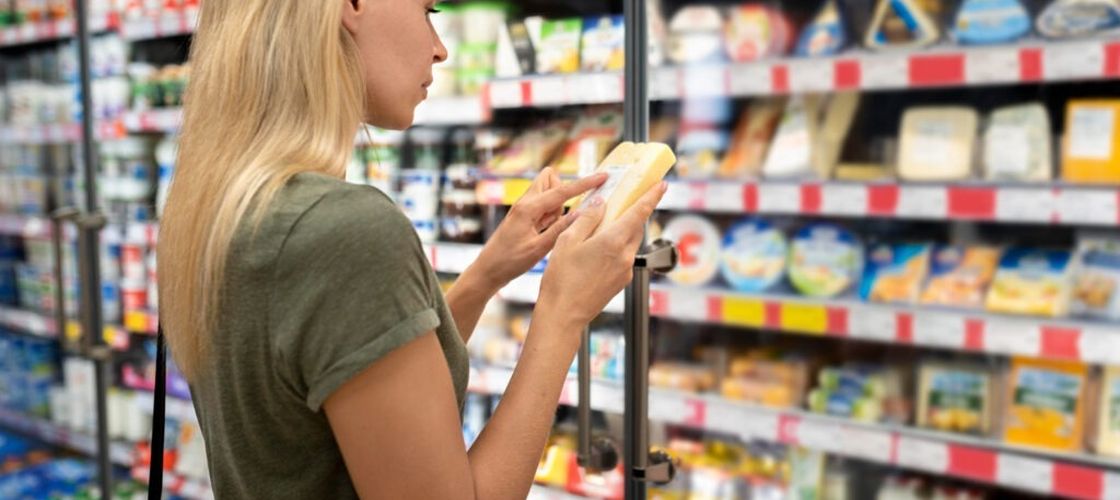 Analiză | Piața românească a lactatelor, într-o dependență cronică de importuri / România a depășit pragul psihologic de 1 miliard euro la importuri de produse lactate, dar exportăm lapte crud, lapte UHT și produse vrac