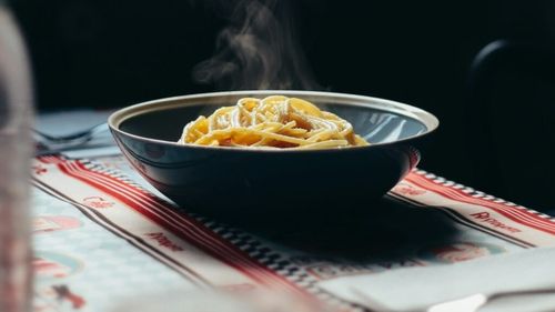 ABC în bucătărie | Cum reîncălzești mâncarea ca să-i păstrezi gustul și aroma și să fie sigură pentru consum