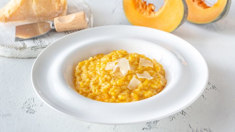 Idee pentru masa de seară. Orez cu dovleac și parmezan ras. Cum altfel mai putem găti și consuma dovleacul?