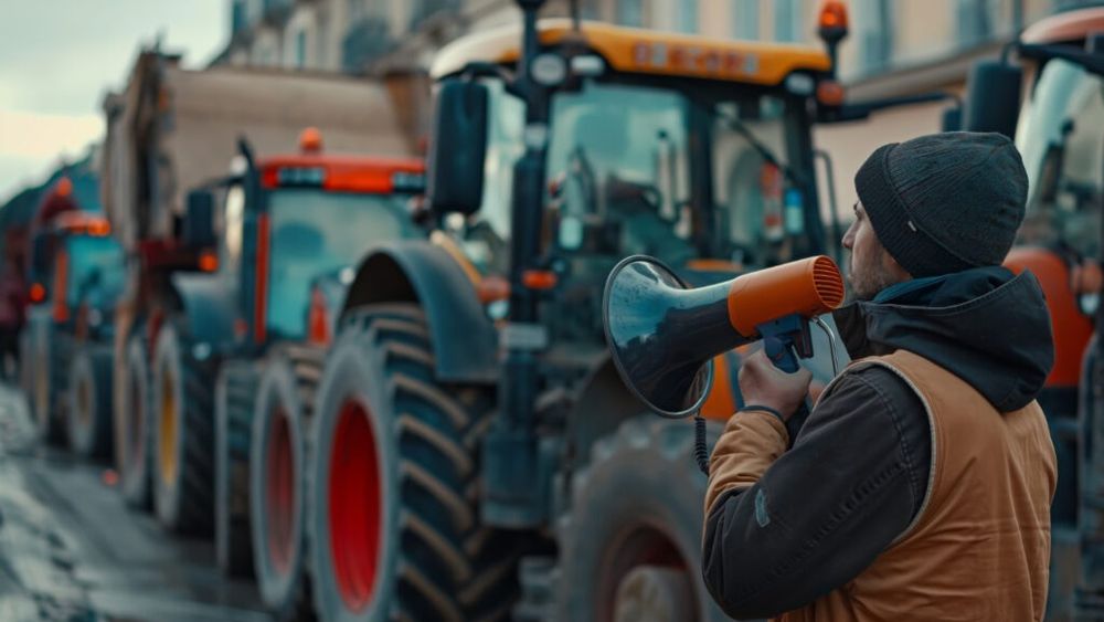 Fermierii francezi amenință cu proteste majore în noiembrie, după ce guvernul Franței și Uniunea Europeană nu și-ar fi respectat promisiunile / Există deja planuri pentru blocaje majore pe autostrăzi și la frontiere