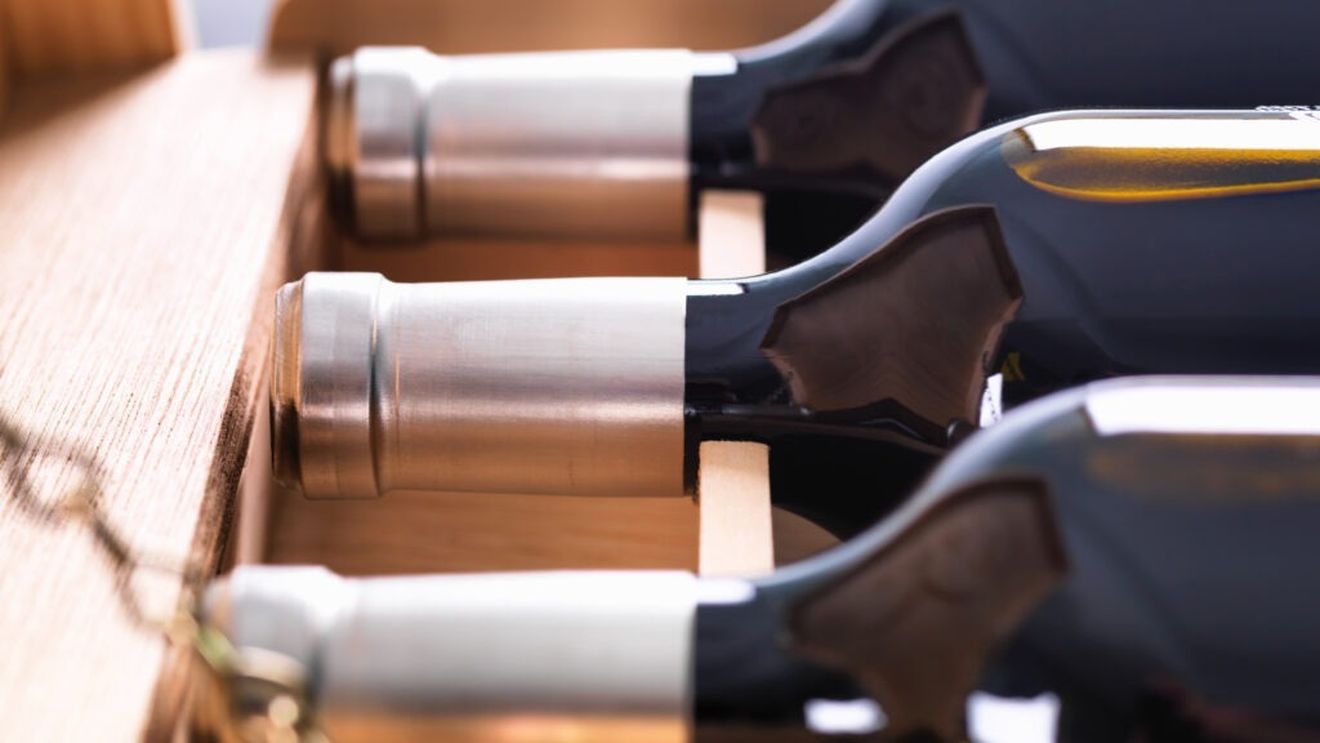 Raport obținut de G4Food: Piața locală de vinuri, șampanie premium și băuturi fine va ajunge la valoarea de 715 milioane de lei în următorii cinci ani / Domeniul, influențat de orientarea spre sănătate și wellness: Consumatorii consumă cantități mai mici, dar de calitate superioară