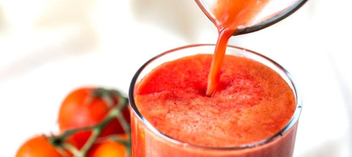 Sucul de roșii cu soia ar putea avea efect antiinflamator / Ce spun rezultatele unui mic studiu