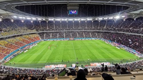 Echipa de fotbal Borussia Dortmund nu mai poate face transferuri din cauza bucătăriei stadionului/Renovarea acesteia necesită 11milioane de euro