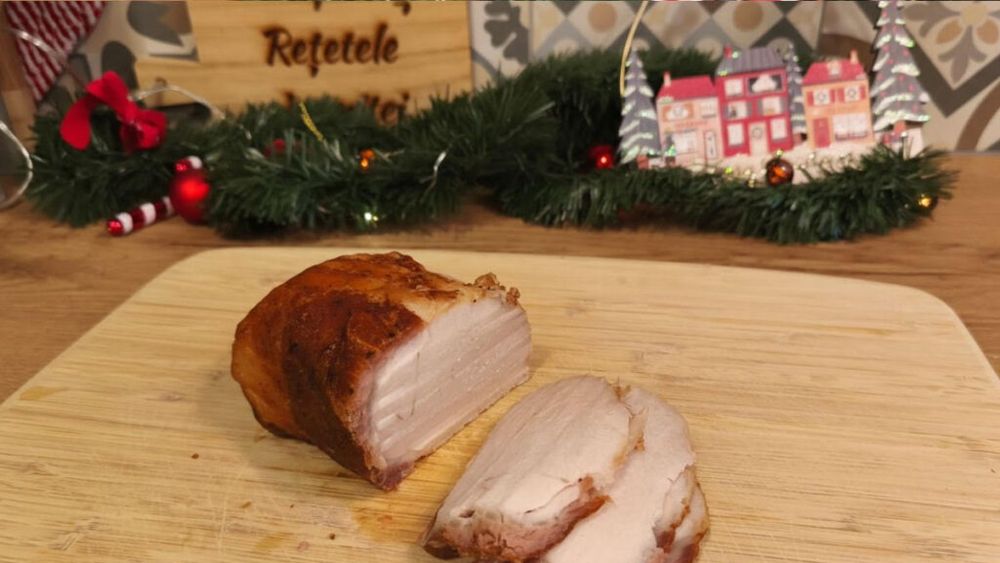 VIDEO | Rețetele Juanitei | Prepară în casă un mezel din cotlet de porc/ 100% carne și ingrediente naturale, fără e-uri și fără conservanți