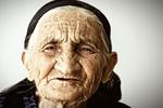 Satul din Sardinia unde femeile ajung la 100 de ani într-un număr uimitor. Cercetătorii vorbesc despre o posibilă nouă „zonă albastră”