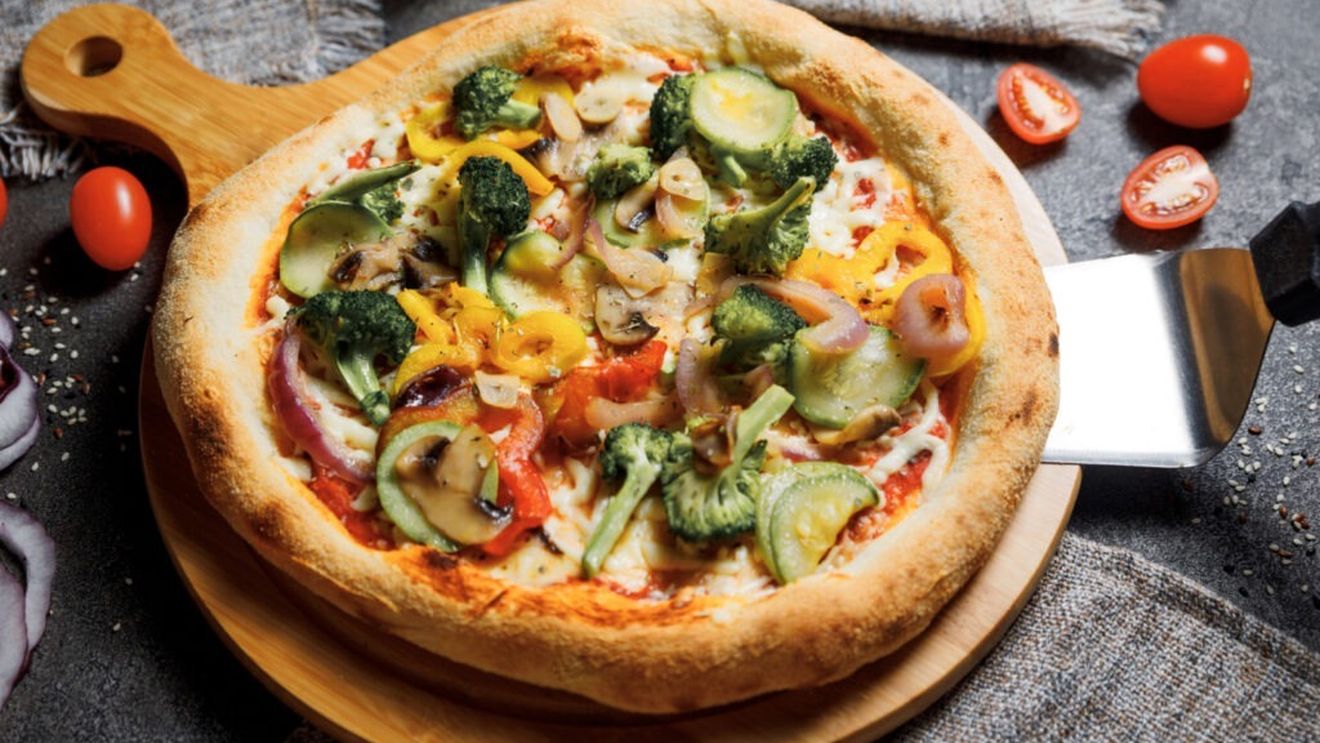 Lanțul de pizzerii Fabio Pizza, amendat pentru că a trimis e-mailuri comerciale nesolicitate