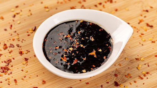 Sosul teriyaki poate fi făcut acasă ușor și rapid / Rețeta simplă folosește doar patru ingrediente de bază