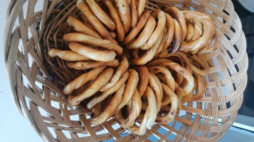 Covrigii de Buzău, cârnaţii de Pleşcoi sau vinul de Pietroasele, vedetele Târgului „Toamna Buzoiană”