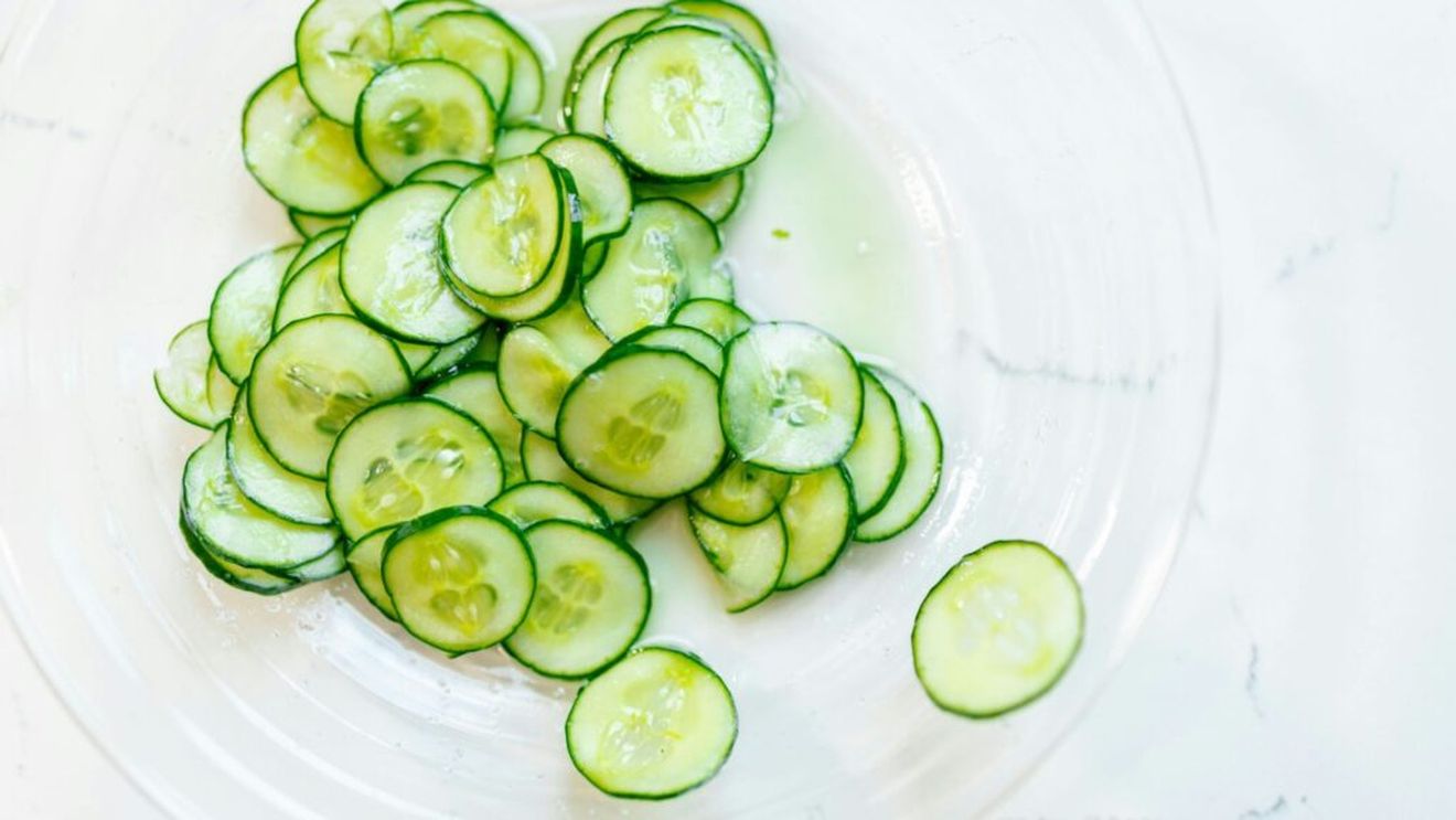 De ce dispar castraveții din Islanda? Un tânăr din Canada a declanșat cucumbermania pe rețelele de socializare/10 milioane de vizualizări pentru o salată