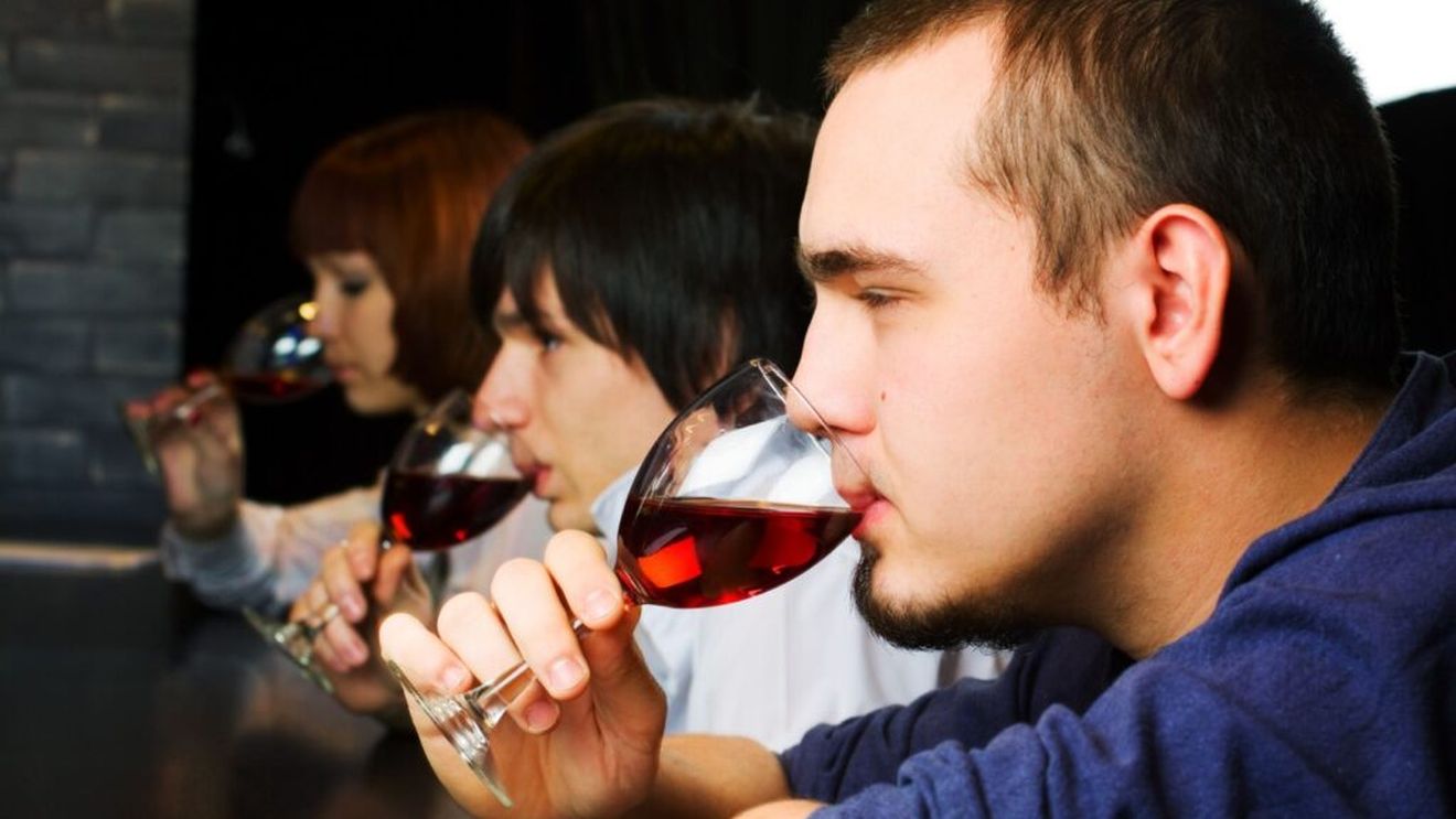 Acuzații grave la adresa producătorilor din Toscana: Faimoasele vinuri Chianti, Chianti Classico și Toscano IGT ar fi produse din vinuri din alte regiuni / „E timpul să punem capăt acestui comerț fals”