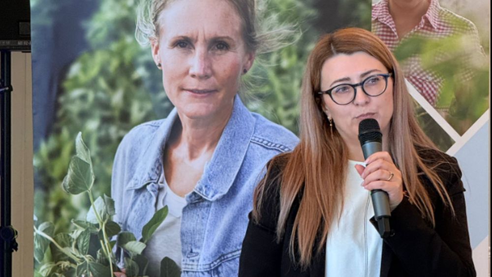 VIDEO | Risipa alimentară din ferme, transformată în hrană pentru copiii cu dizabilități: „Avem fructe sănătoase care nu pot ajunge pe piață pentru că nu arată bine”