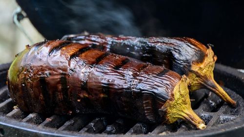 Istoria vinetelor: de la „oul Diavolului„ la una dintre cele mai populare legume de pe glob. Adusă în Europa de arabi și folosită inițial de evrei