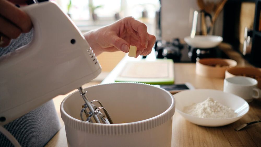 ABC în bucătărie | Știi în ce ordine trebuie să pui ingredientele în robotul de bucătărie?/ Ca regulă generală, începe cu ingredientele uscate sau cu cele mai mari