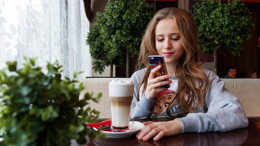 Adolescenții nu ar trebui să consume deloc cofeină, avertizează experții / „Copiii ar trebui să evite băuturile care conțin orice cantitate de cofeină, inclusiv ceaiul, cafeaua și băuturile energizante”/ Cum afectează cofeina copiii