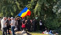LIVE UPDATE | FOTO-VIDEO | Protestul ciobanilor continuă miercuri în Piața Victoriei. Mai mulți crescători de animale au dormit peste noapte în Capitală: „Noi vrem să fim pașnici, nu știu cine instigă, unii caută să dezbine”/ Fermierii au fost chemați la Cotroceni să discute lista de măsuri
