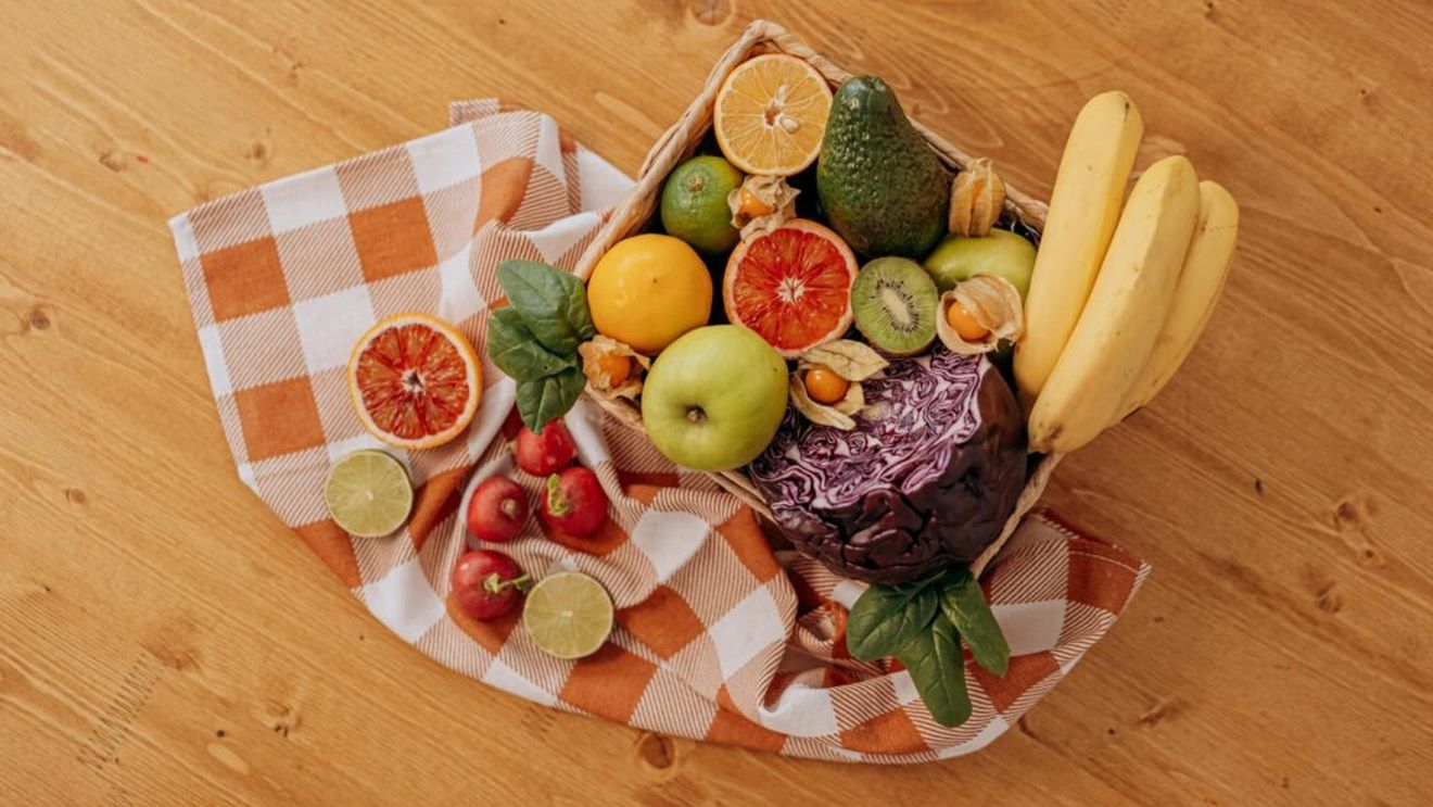 10 fructe sănătoase, bogate în calorii, care vă ajută să vă îngrășați/ Persoanele care doresc să crească în greutate trebuie să mănânce banane, avocado și struguri