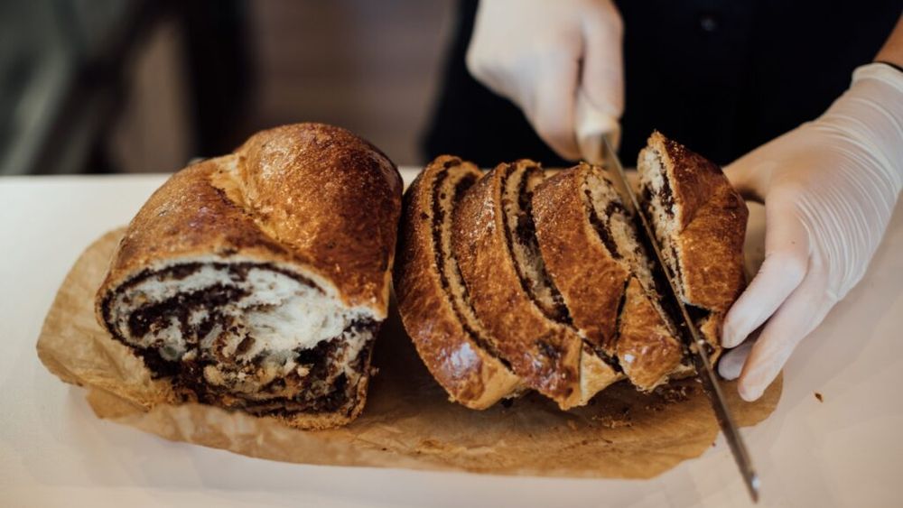 În acest weekend, produse tradiționale la Târgul de Dragobete de la Muzeul Satului din București/ Cozonac, plăcinte și turtă dulce, pe alese