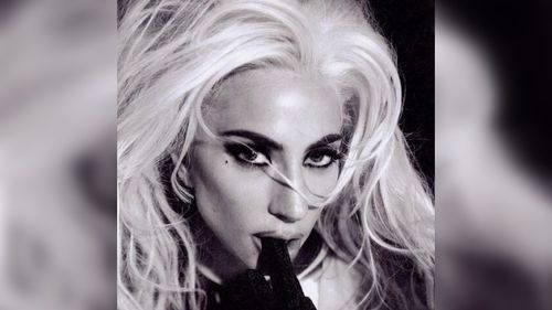 Iată ce mănâncă Lady Gaga într-o zi, potrivit bucătarului ei personal / Artista bea apă de nucă de cocos, preferă cerealele integrale și iubește pastele