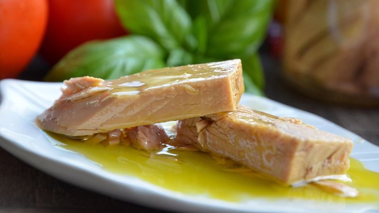 Ton în ulei de măsline – mituri, beneficii, riscuri și recomandări