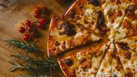 Cea mai bună pizzerie din lume în 2026. Clasamentul mondial neașteptat: orașul care ia primul loc în fața marilor nume din Italia