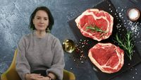Carnea de vită: proprietăți nutritive, beneficii și cui i se potrivește / 3 rețete cu carne de vită, recomandate de nutriționistul Tania Fântână