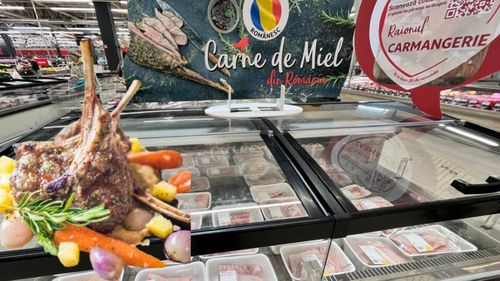 ANALIZĂ LA RAFT | Cât costă carnea de miel înainte de Paște, în marile lanțuri de magazine? Unde găsești cele mai ieftine produse și ce supermaket are oferta cea mai variată