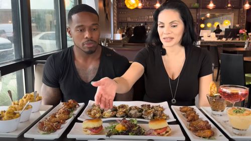 O masă care putea fi ultima: doi influenceri, răniți în timp ce testau mâncarea unui restaurant din Houston