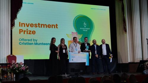 Innovation Labs | Aplicații premiate: o soluție care monitorizează carbonul din sol, reducând impactul asupra mediului și o aplicație care analizează mese fotografiate, calculează automat nutrienți și calorii și stimulează motivația de a slăbi