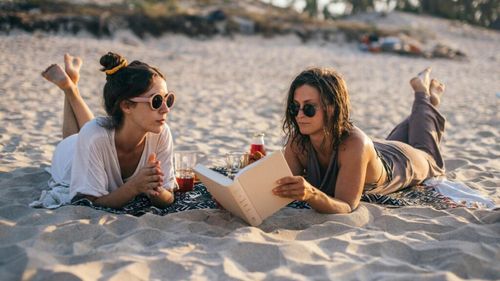 De luat în vacanță. 5 cărți gastronomice românești recente