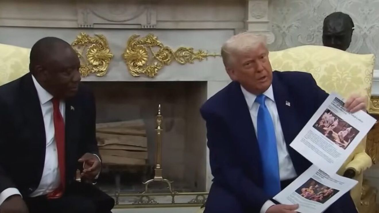 VIDEO. Donald Trump a prezentat o imagine cu „fermieri albi” morți în Africa de Sud, ca „dovadă” a uciderii în masă a sud-africanilor albi / În realitate, poza este o captură dintr-un clip din Republica Democratică Congo