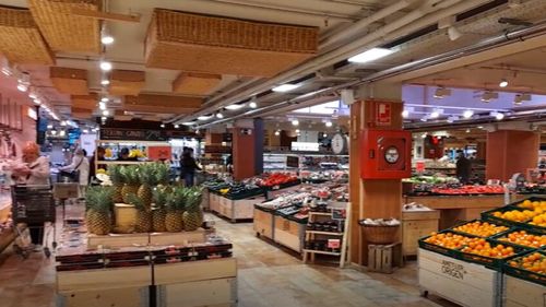 VIDEO | Cooperativa agricolă care acoperă tot lanțul alimentar/ De la fermă la rețea de magazine și mâncare gata preparată sub marca unor chefi celebri