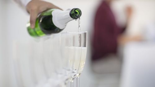 Angajații de la Moët & Chandon și Veuve Clicquot au intrat în grevă / Sunt nemulțumiți că au rămas fără bonusuri, în timp ce dividendele pentru acționari sunt neschimbate