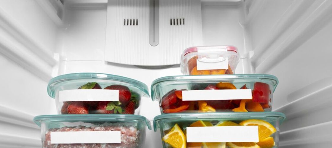 O nutriționistă explică ce trebuie să faci înainte de a pune resturile de mâncare în frigider: „Problema apare când mâncare nu este nici caldă nici rece”