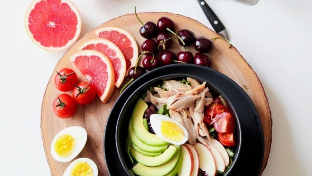 Top 6 cei mai buni nutrienți care îți întăresc imunitatea/ În plin sezon al gripei, nutriționiștii ne recomandă citrice, căpșuni, ardei gras, somon, fasole, kefir și alte alimente benefice